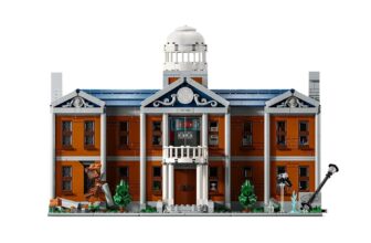 Lego Reveals Huge Marvel X-Males X-Mansion Set