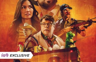 You Have not Lived Till You’ve got Watched a Combat With The Invisible Raptor